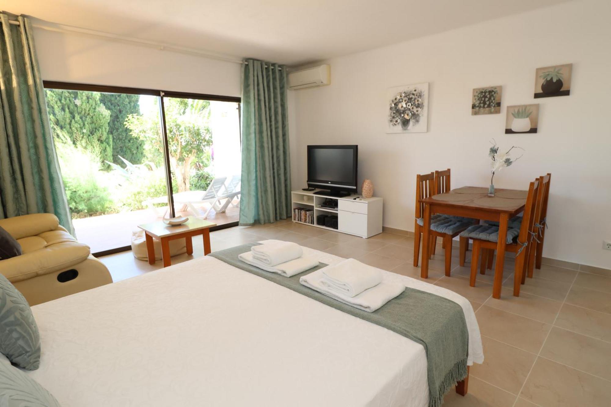 Camelia 52 Beach Studio Apartment - Sao Rafael, Albufeira Exteriör bild