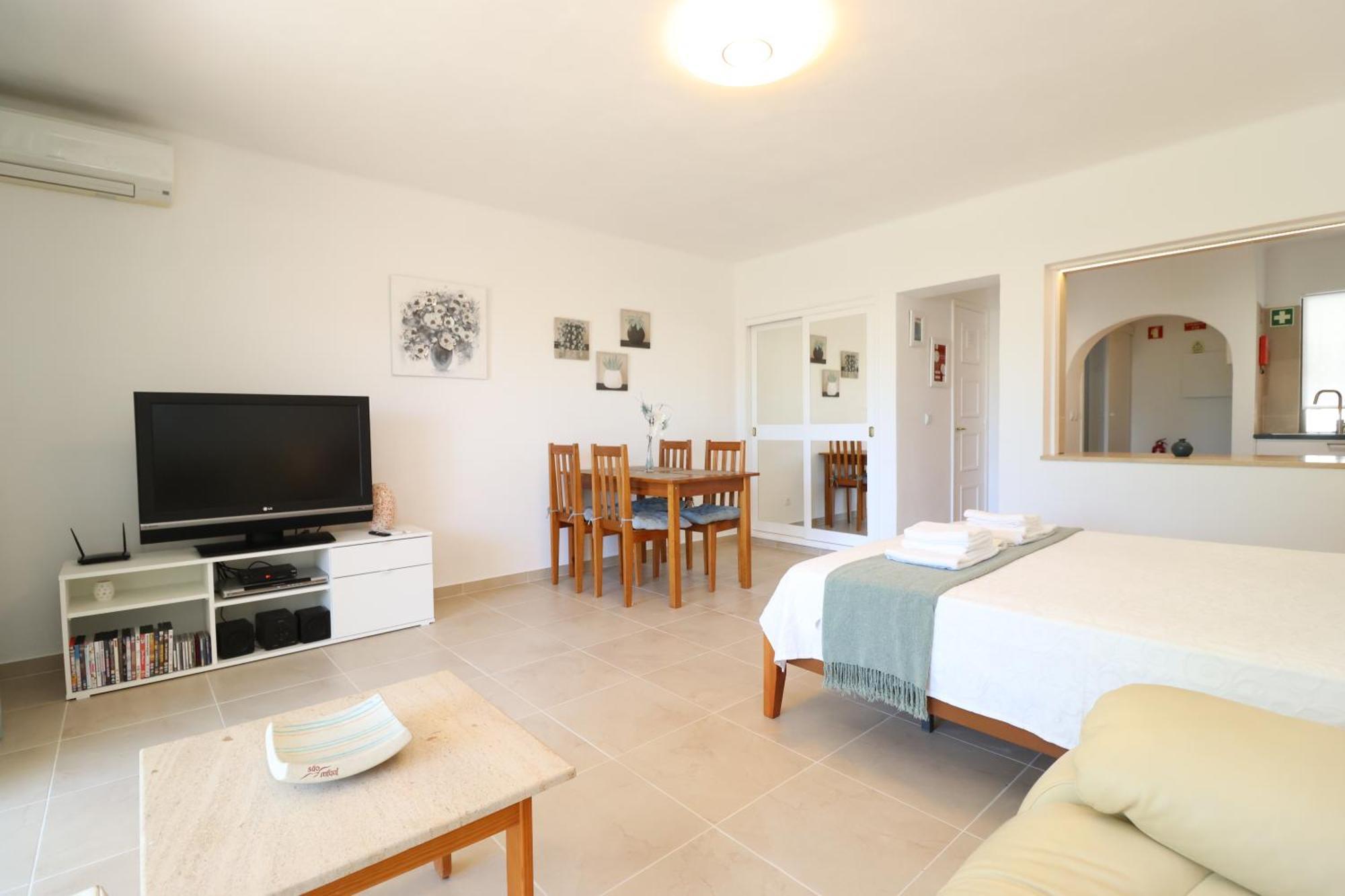 Camelia 52 Beach Studio Apartment - Sao Rafael, Albufeira Exteriör bild